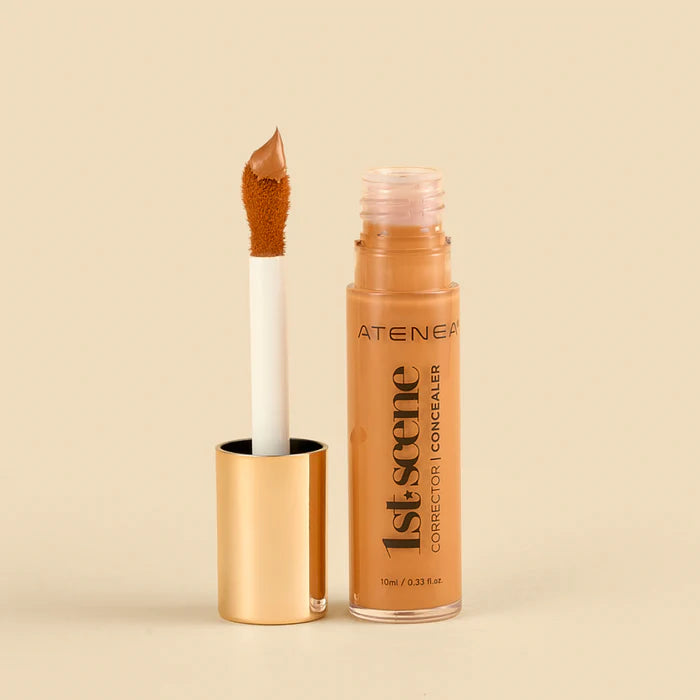 Atenea corrector 1st scene