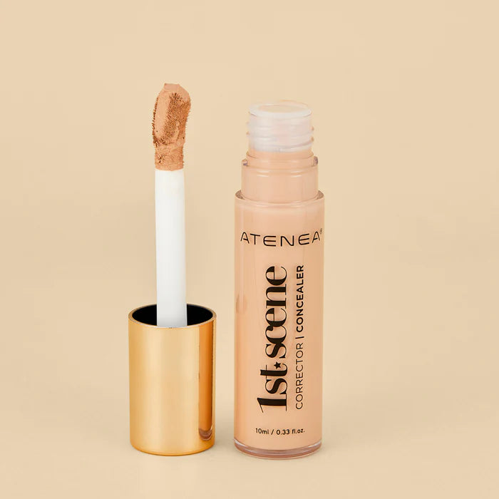 Atenea corrector 1st scene