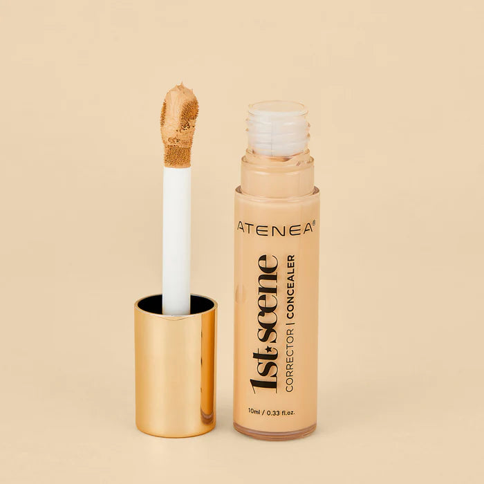 Atenea corrector 1st scene